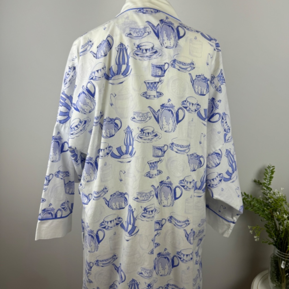 SUSAN DUNN MARISA CHRISTINA Tea Coffee Cup Graphics White & Blue Robe / OSFA - Picture 5 of 14